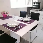 Roberto Apartament